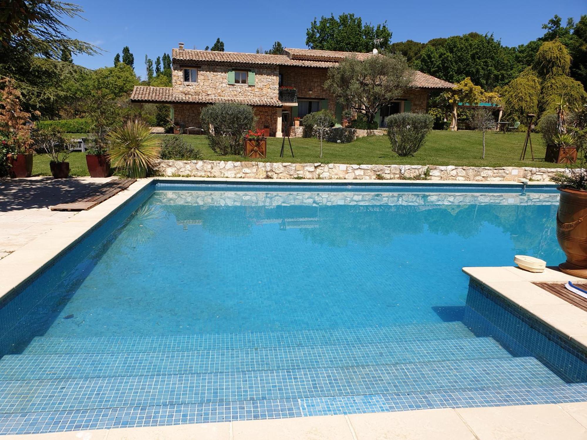 Gite Au Coeur De La Provence & Spa Сен-Канна Екстер'єр фото
